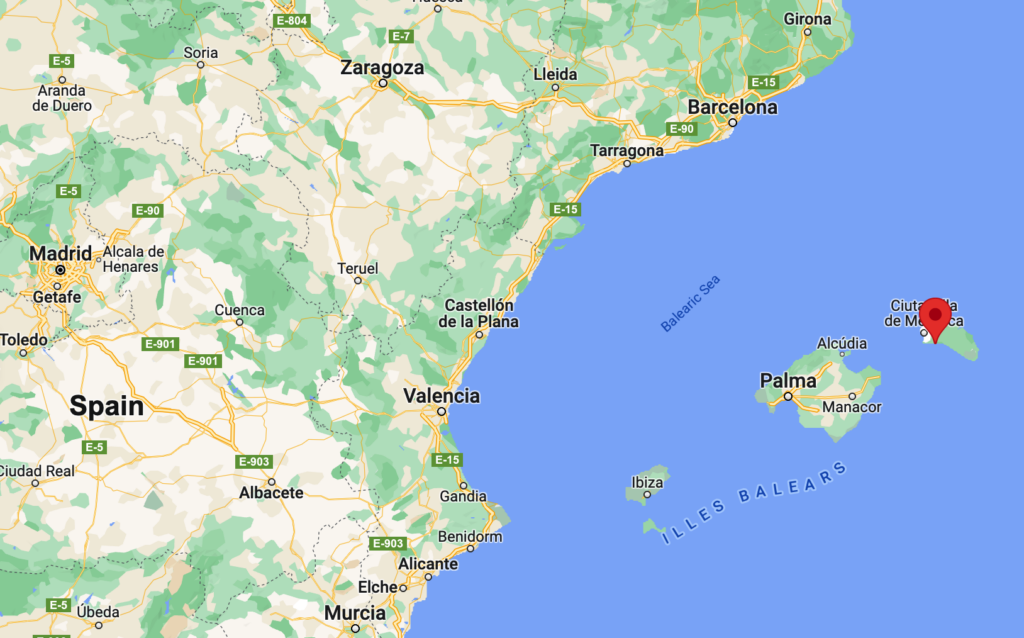 How to get to the Macarelleta Beach (Menorca)