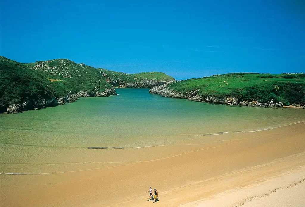 La Playa Poo (Llanes, Asturias)