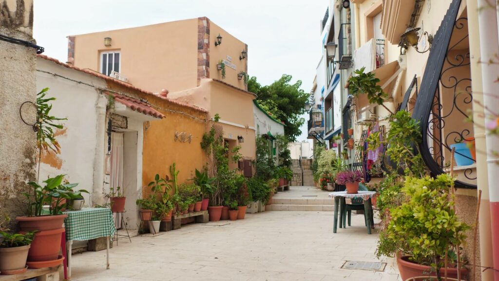 Alicante cozy street