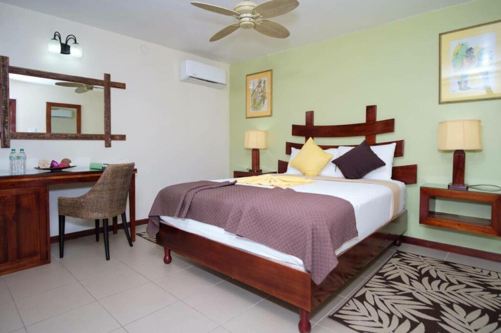 Hibiscus Lodge Hotel rooms, Ocho Rios, Jamaica