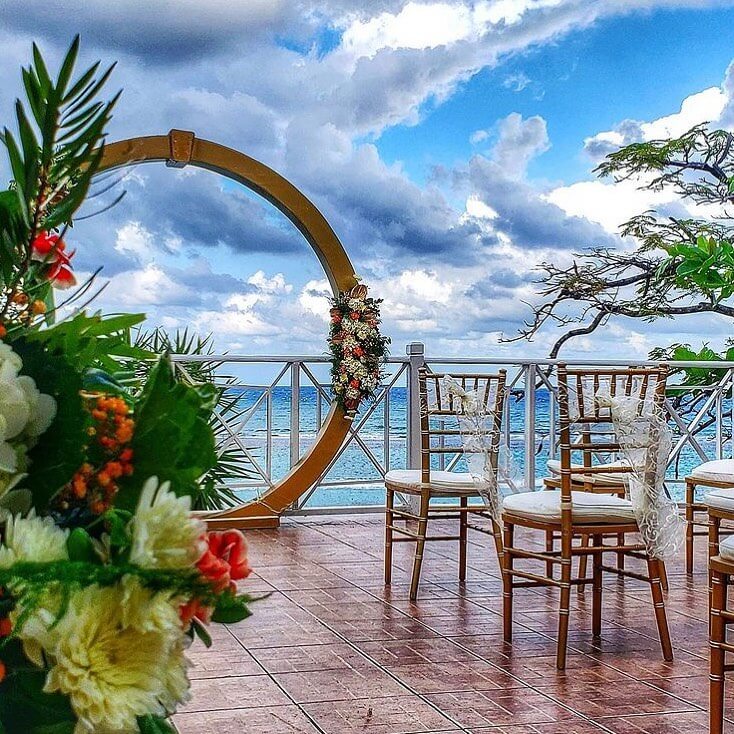 Hibiscus Lodge Hotel wedding scene, Ocho Rios, Jamaica