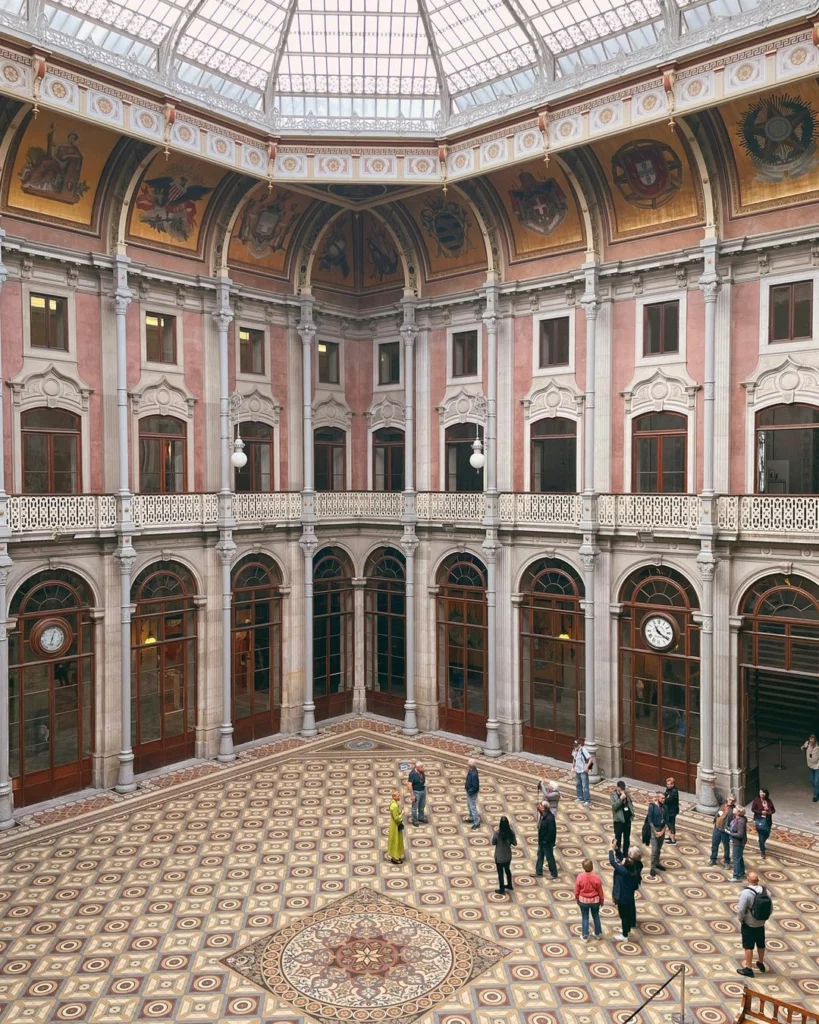 Palácio da Bolsa hall, Porto