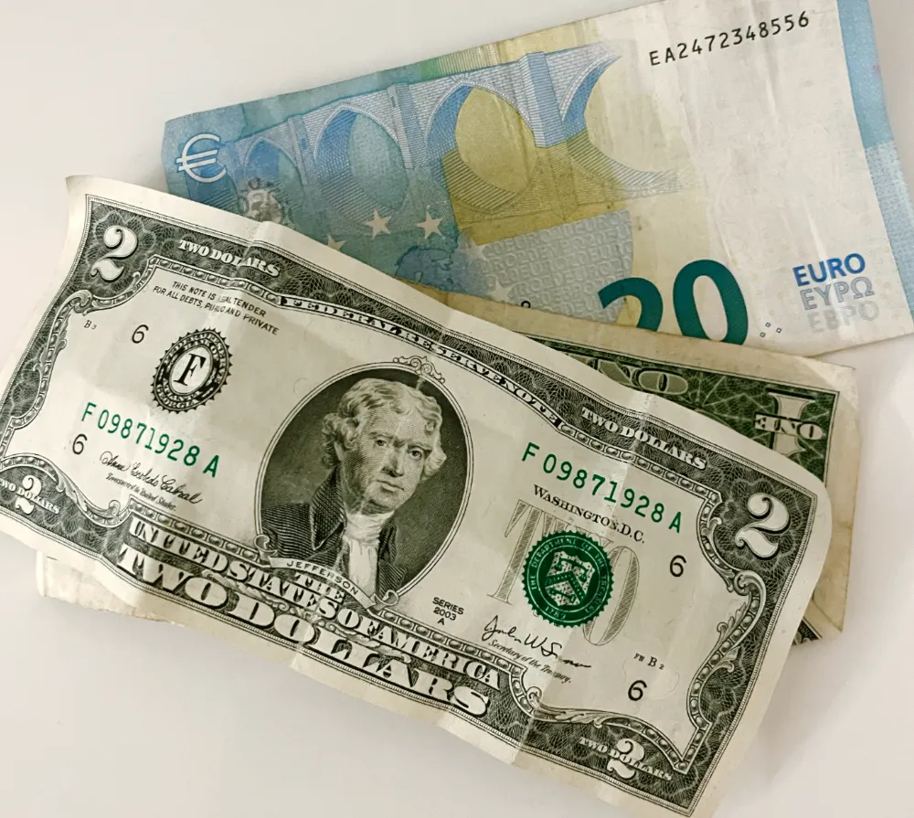 dollar-euro-parity-what-a-one-to-one-exchange-means