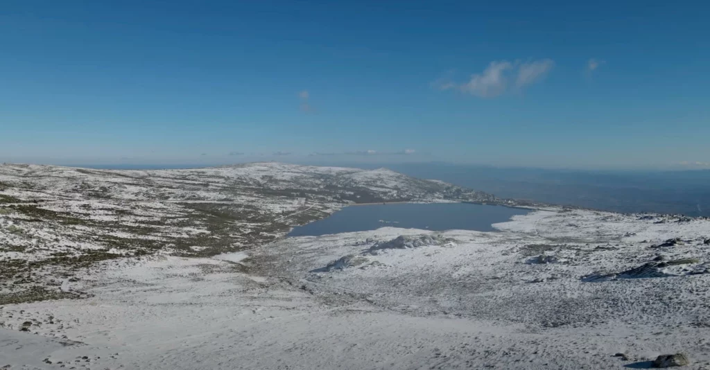 Serra da Estrela Lake view