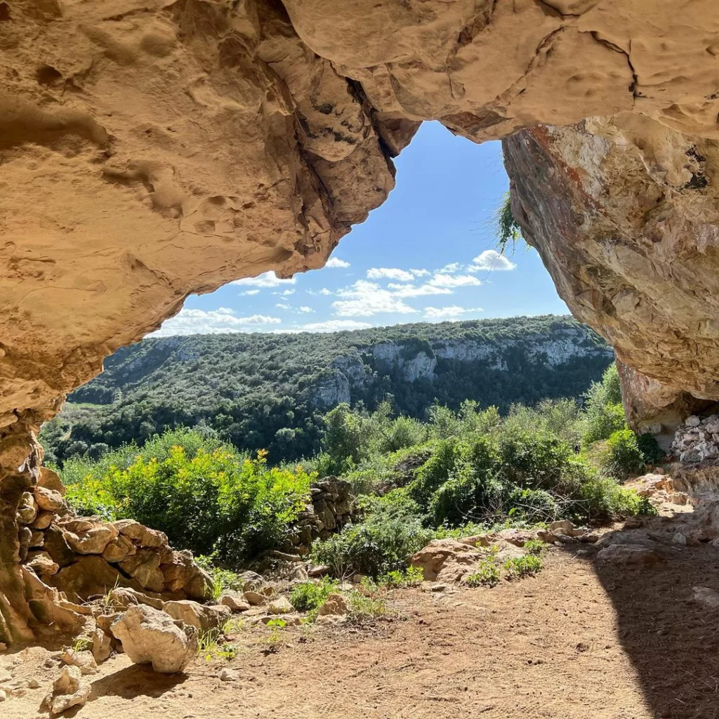 Cami de Cavalls Grotto