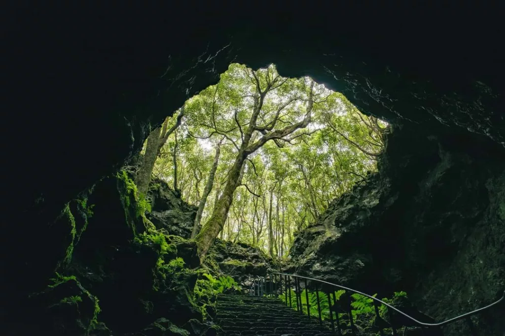 Gruta das Torres Pico