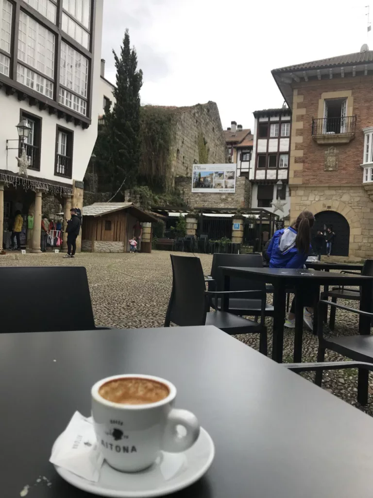 A coffee break in Olite