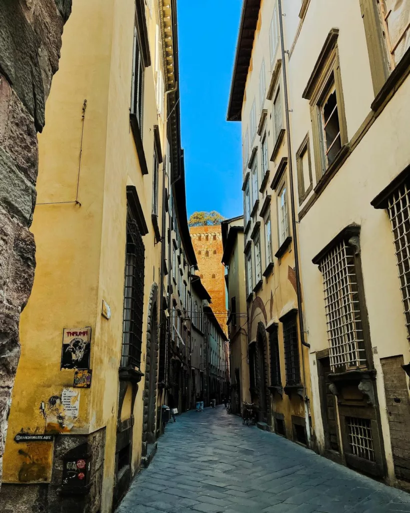 lucca streets 3