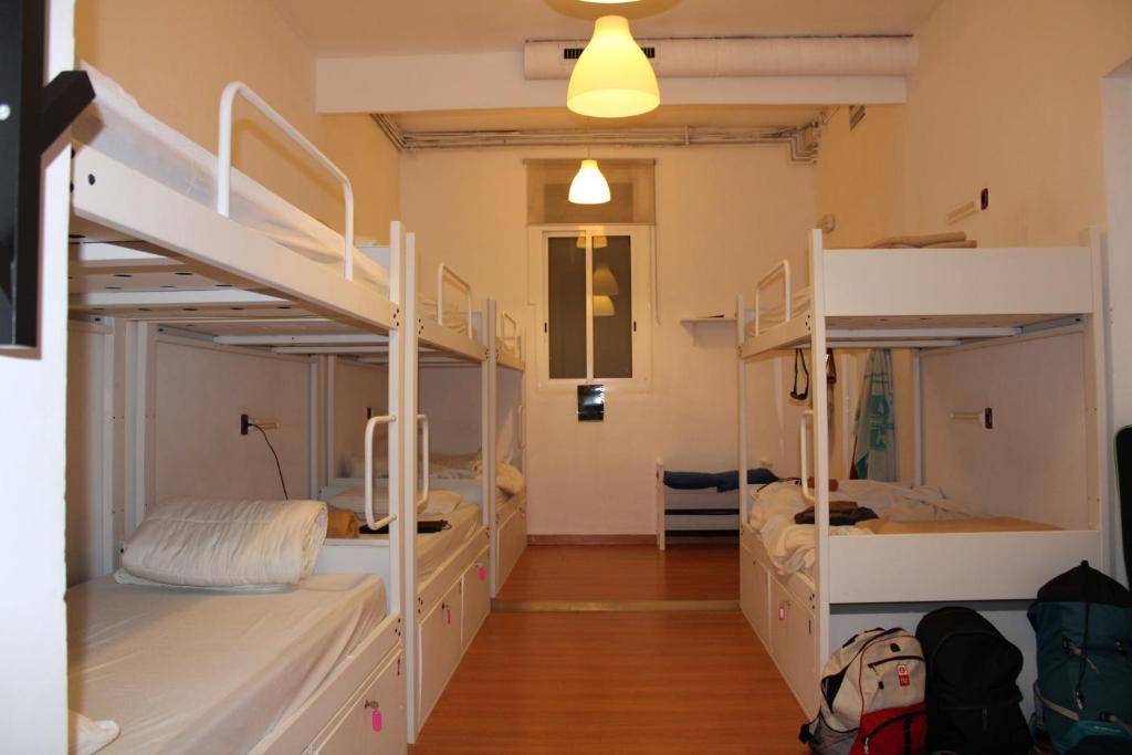Mediterranean Youth Hostel 4