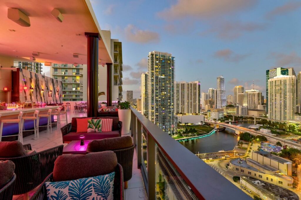 Rosa Sky Miami 1