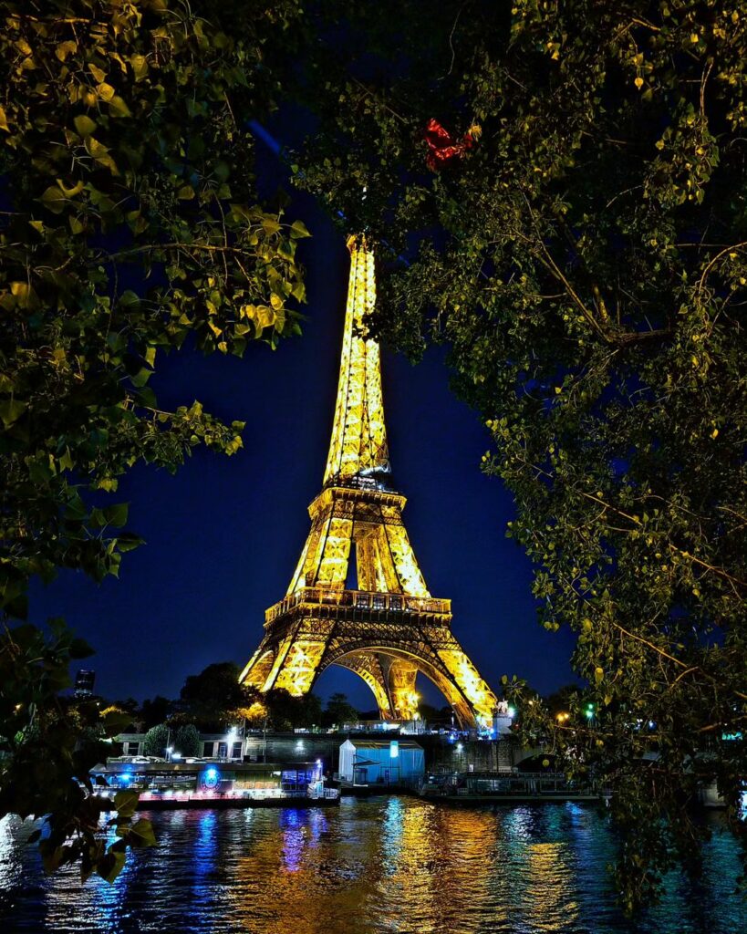 Eiffel Tower-2
