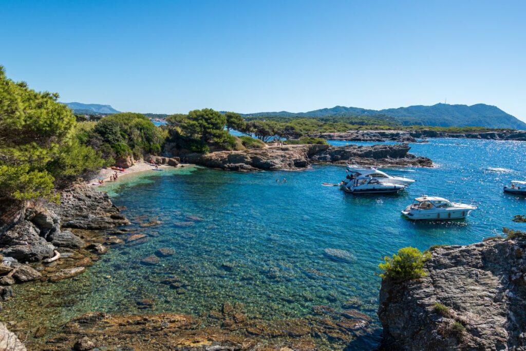 Best of the French Riviera: 17 Beaches to Explore