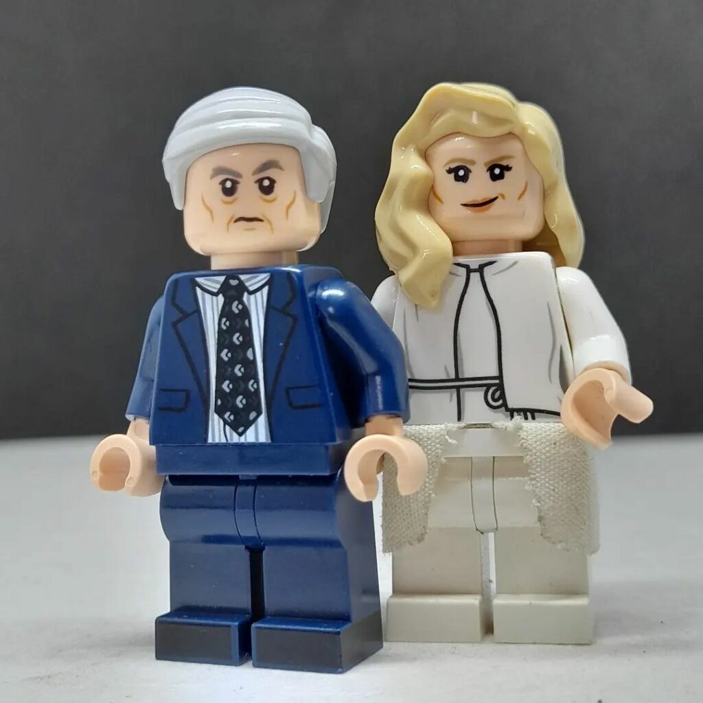 LEGO Minifigure-2